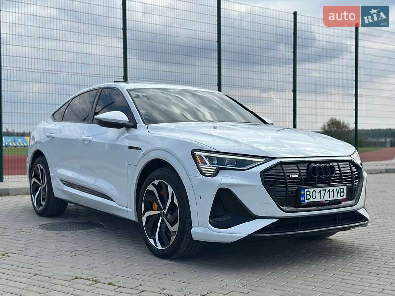 Внедорожник / Кроссовер Audi e-tron 2021 в Бучаче