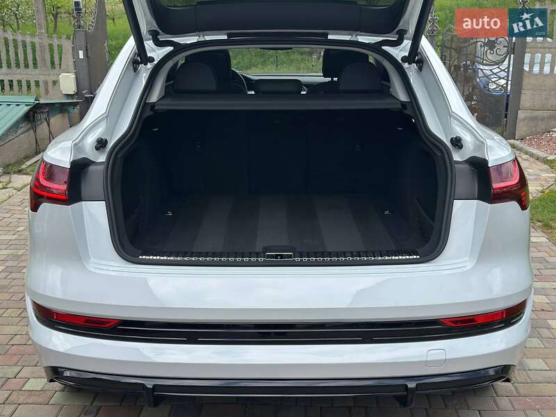 Внедорожник / Кроссовер Audi e-tron 2021 в Бучаче