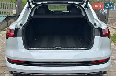 Внедорожник / Кроссовер Audi e-tron 2021 в 