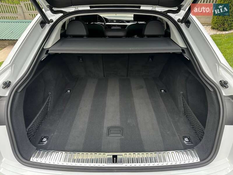 Внедорожник / Кроссовер Audi e-tron 2021 в Бучаче