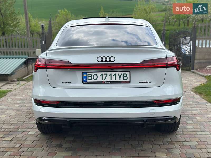 Внедорожник / Кроссовер Audi e-tron 2021 в Бучаче