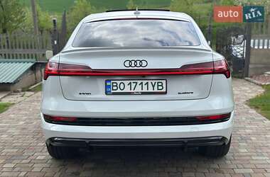 Внедорожник / Кроссовер Audi e-tron 2021 в 