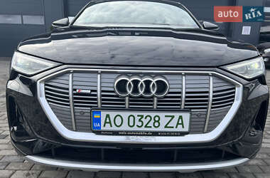 Внедорожник / Кроссовер Audi e-tron 2020 в 