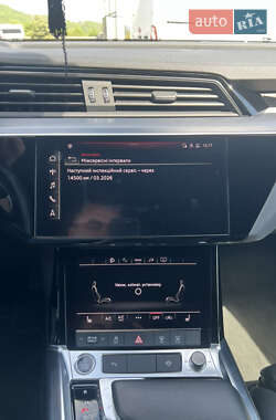 Внедорожник / Кроссовер Audi e-tron 2020 в 