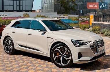 Внедорожник / Кроссовер Audi e-tron 2019 в Одессе