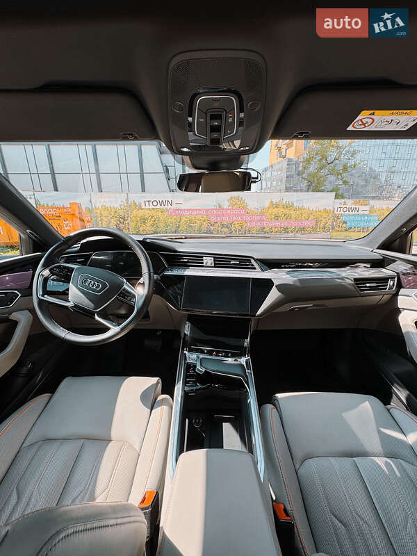 Внедорожник / Кроссовер Audi e-tron 2019 в Одессе фото 27 Внедорожник / Кроссовер Audi e-tron 2019 в Одессе