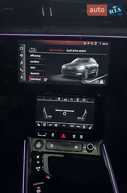 Внедорожник / Кроссовер Audi e-tron 2019 в 