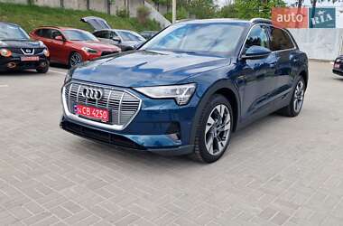 Внедорожник / Кроссовер Audi e-tron 2020 в 