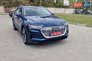 Внедорожник / Кроссовер Audi e-tron 2020 в 