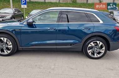 Внедорожник / Кроссовер Audi e-tron 2020 в 