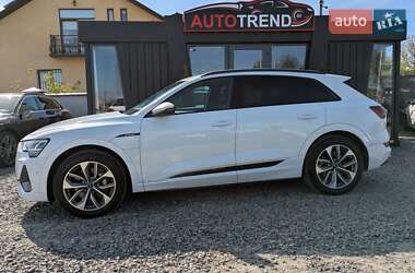 Внедорожник / Кроссовер Audi e-tron 2020 в 