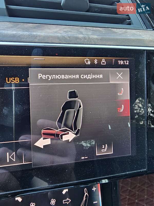 Позашляховик / Кросовер Audi e-tron 2019 в Гайвороні