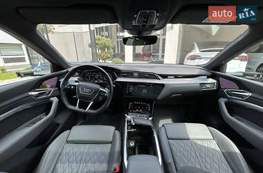Внедорожник / Кроссовер Audi e-tron 2019 в 