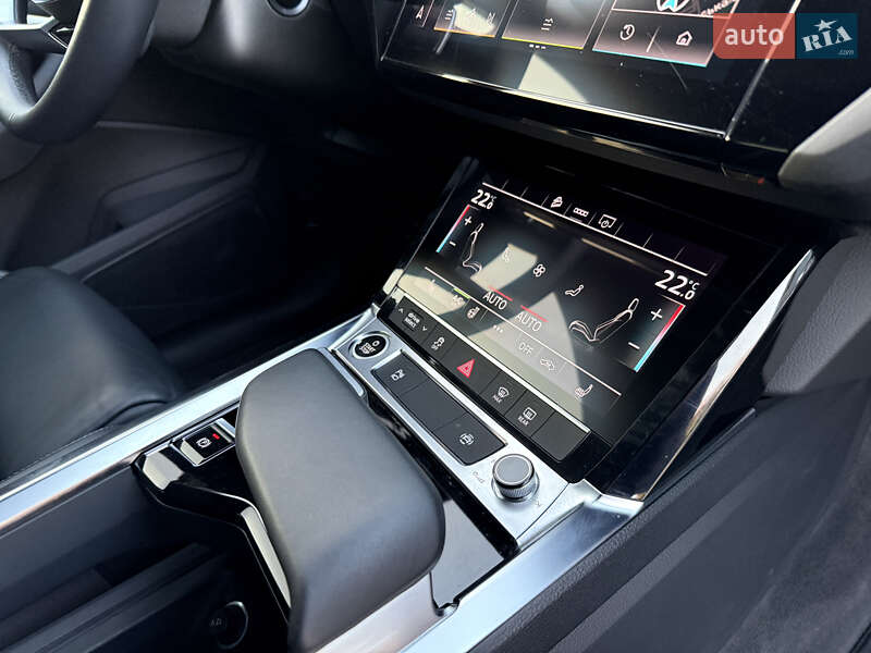 Внедорожник / Кроссовер Audi e-tron 2021 в Ровно