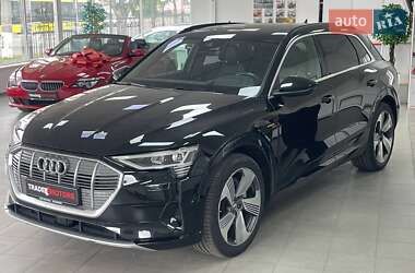 Позашляховик / Кросовер Audi e-tron 2019 в 