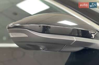 Позашляховик / Кросовер Audi e-tron 2019 в 