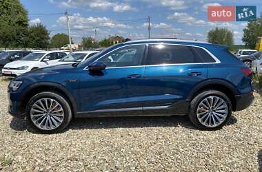 Позашляховик / Кросовер Audi e-tron 2019 в 
