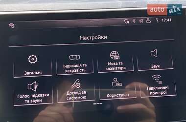 Позашляховик / Кросовер Audi e-tron 2019 в 