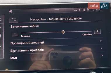 Позашляховик / Кросовер Audi e-tron 2019 в 