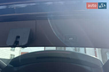 Внедорожник / Кроссовер Audi e-tron 2020 в 