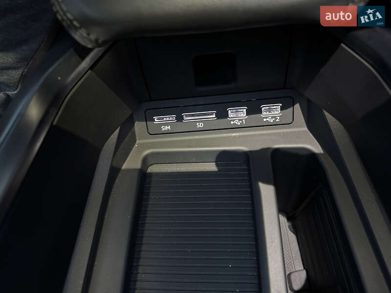 Внедорожник / Кроссовер Audi e-tron 2019 в Ужгороде