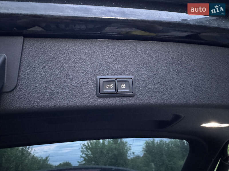 Внедорожник / Кроссовер Audi e-tron 2019 в Ужгороде