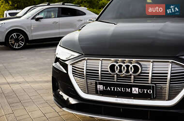 Внедорожник / Кроссовер Audi e-tron 2019 в 