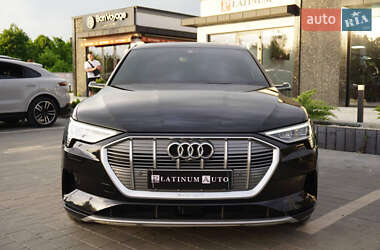Внедорожник / Кроссовер Audi e-tron 2019 в 