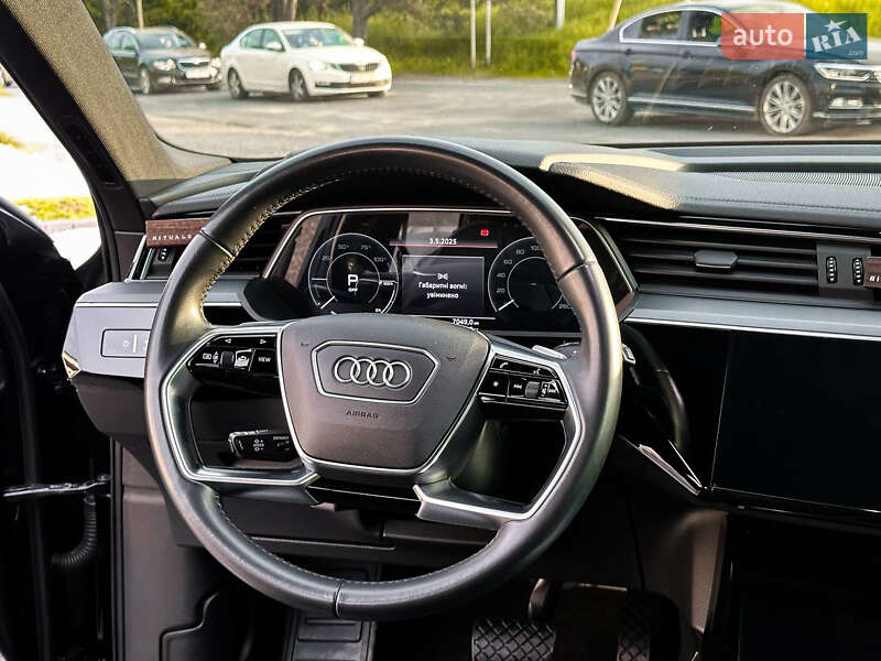 Позашляховик / Кросовер Audi e-tron 2019 в Ужгороді