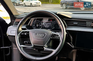Внедорожник / Кроссовер Audi e-tron 2019 в 