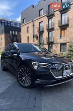 Внедорожник / Кроссовер Audi e-tron 2019 в Ивано-Франковске