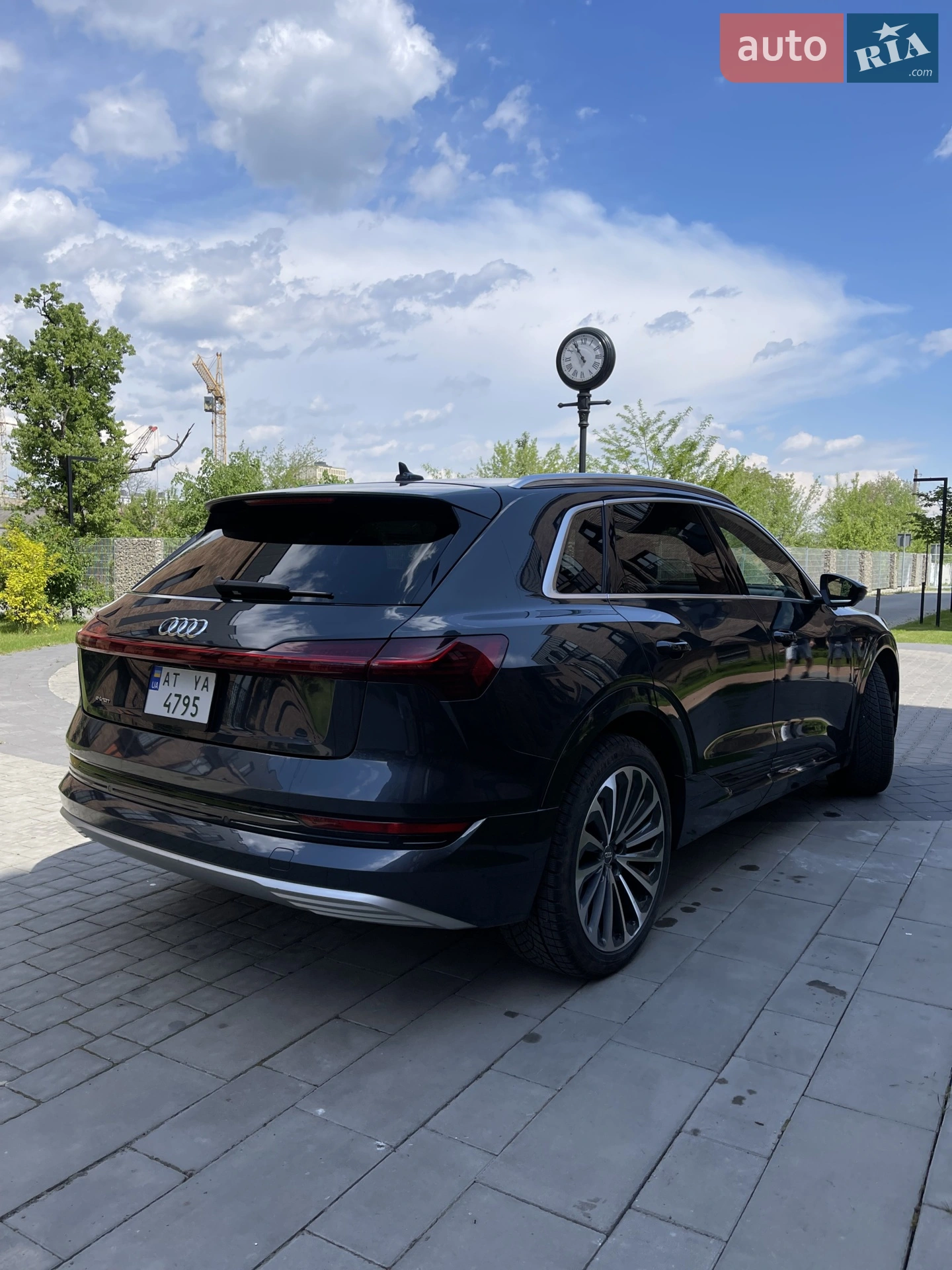 2019 Audi e-tron - мініатюра 8