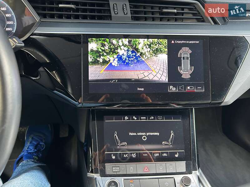 Позашляховик / Кросовер Audi e-tron 2022 в Києві