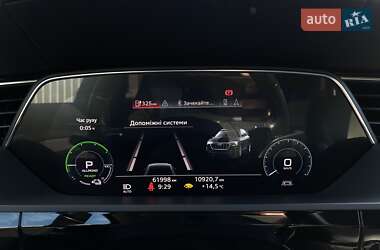 Позашляховик / Кросовер Audi e-tron 2019 в 