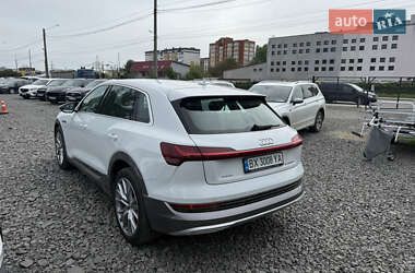 Внедорожник / Кроссовер Audi e-tron 2019 в 