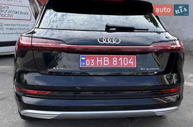 Позашляховик / Кросовер Audi e-tron 2020 в 