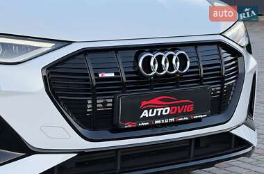 Внедорожник / Кроссовер Audi e-tron 2020 в 
