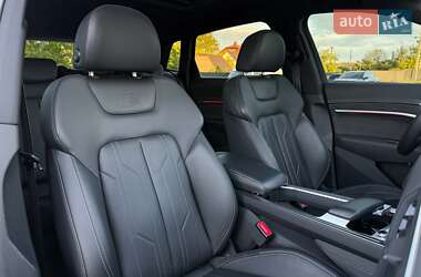 Внедорожник / Кроссовер Audi e-tron 2020 в 
