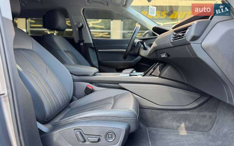 Внедорожник / Кроссовер Audi e-tron 2019 в Черновцах