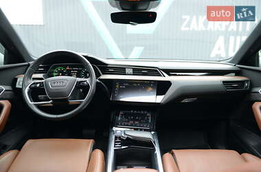 Позашляховик / Кросовер Audi e-tron 2019 в 