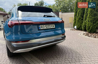 Внедорожник / Кроссовер Audi e-tron 2019 в 