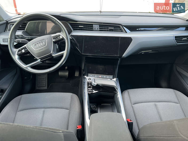 Внедорожник / Кроссовер Audi e-tron 2020 в Городке