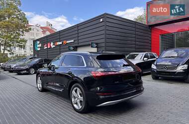 Внедорожник / Кроссовер Audi e-tron 2019 в 