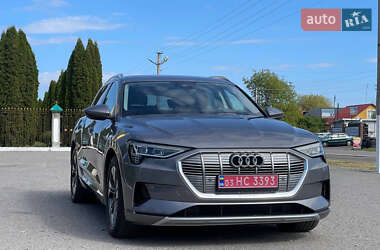 Внедорожник / Кроссовер Audi e-tron 2019 в 