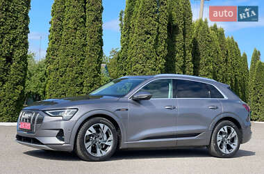 Внедорожник / Кроссовер Audi e-tron 2019 в 