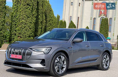 Внедорожник / Кроссовер Audi e-tron 2019 в 