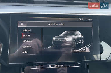 Внедорожник / Кроссовер Audi e-tron 2019 в 