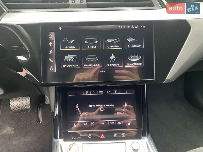Внедорожник / Кроссовер Audi e-tron 2020 в Львове