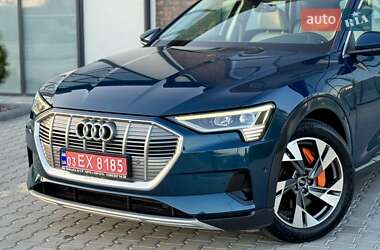 Внедорожник / Кроссовер Audi e-tron 2021 в 