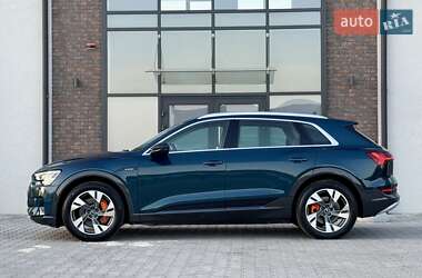 Внедорожник / Кроссовер Audi e-tron 2021 в 